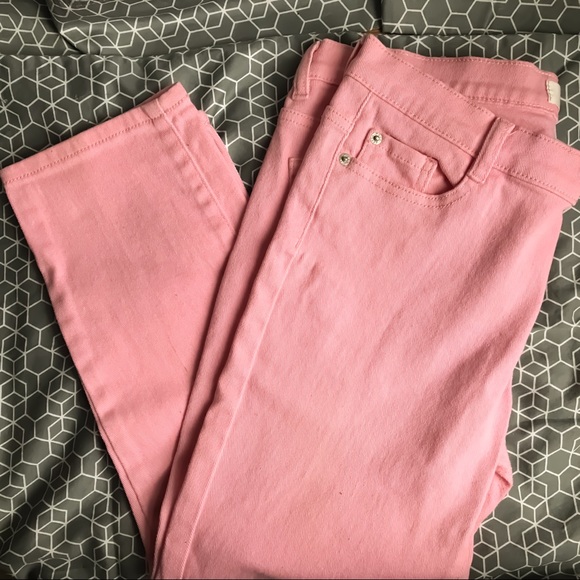 Joe Fresh Pants - EUC Joe Fresh Light Pink Cropped Jeans.
